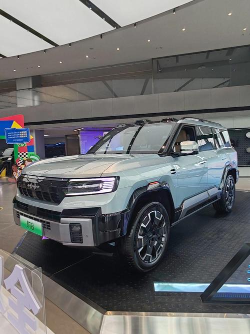 惠州85比亚迪方程豹硬派越野的爆款，英菲尼迪35周年与你共成长